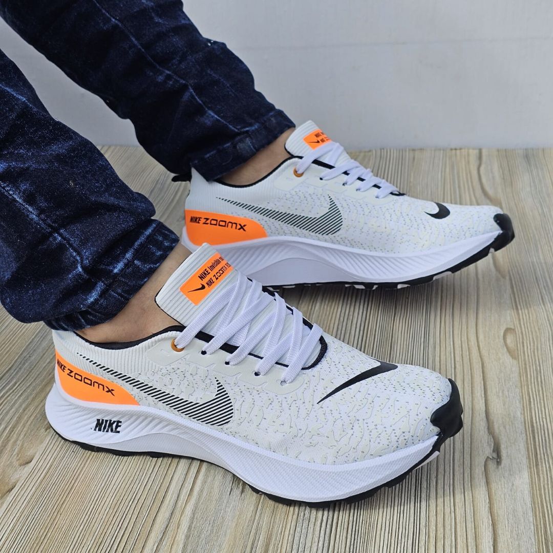 NIKE ZOOMX